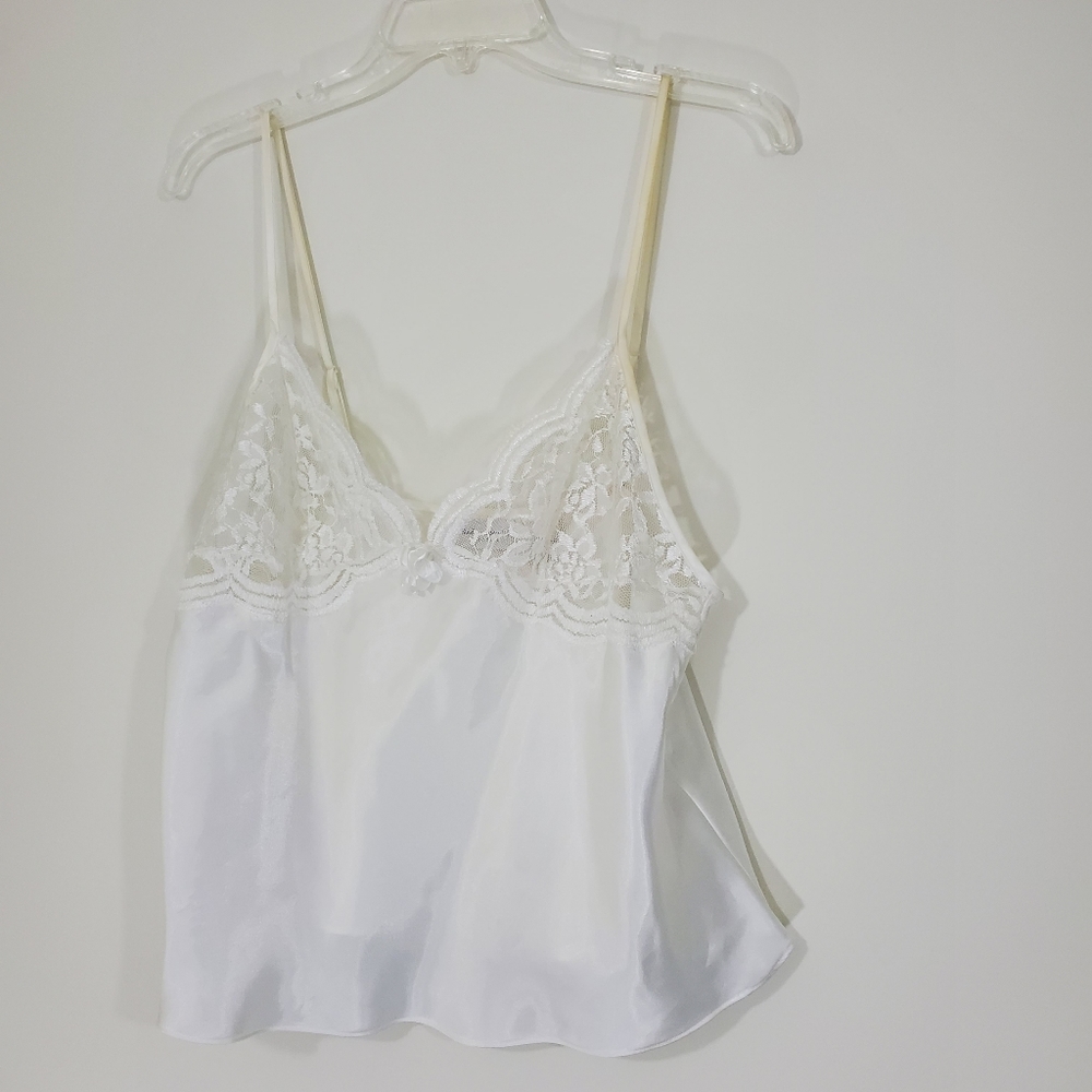 Madison Studio Ivory Camisole, Size Large